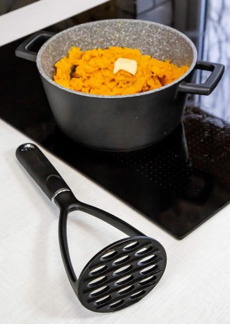 Картофелемялка Soft Grip Nylon MasterClass, 34 см. Kitchen Craft