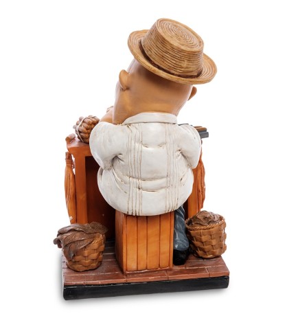 RV-672 Статуэтка "Продавец сигар" (W.Stratford)