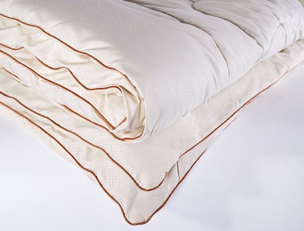 Одеяло всесезонное с овечьей шерстью "Шерстяной завиток", 140х205 из микрофибры, Natures