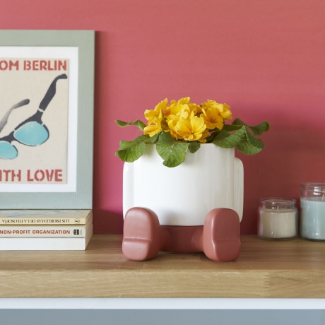 Кашпо керамическое для цветов Mr. Sitty красное, 20 см. Balvi