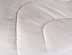 Одеяло всесезонное с овечьей шерстью "Шерстяной завиток" 200х220 из микрофибры, Natures