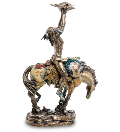 WS-493 Статуэтка "Индеец с трофеем"