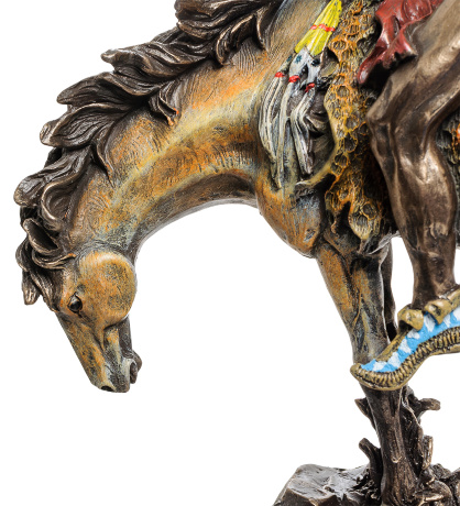 WS-493 Статуэтка "Индеец с трофеем"