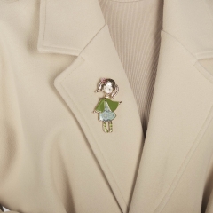 Брошь Девочка в манто XZ0989.17 G/G Shadore