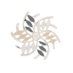 Брошь Цветок с жемчужиной XZ0956.2 BW/S Shadore