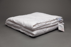 Одеяло ANGORA FAMILIE WOOL всесезонное 155х200