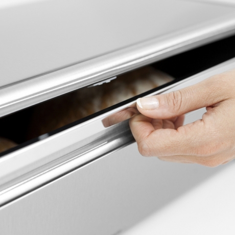 Хлебница с откидной крышкой, Стальной матовый (FPP) Brabantia