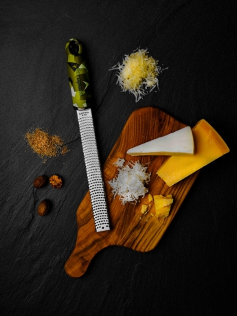 Терка для цедры и сыра, цвет: леопард, Microplane