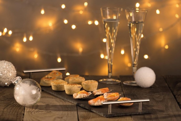 Блюдо сервировочное, 60х15 см. Kitchen Craft