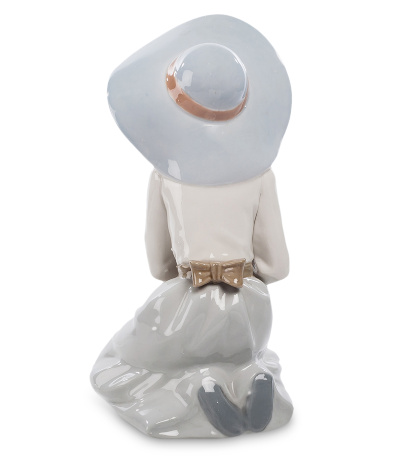 CMS-20/11 Фигурка "Девочка" (Pavone)