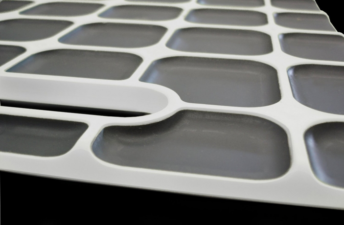 Доска разделочная с нескользящей силиконовой основой Grip-top™ зеленая