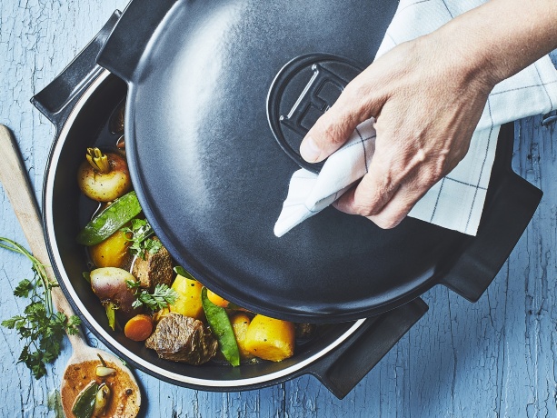 Кастрюля керамическая индукционная, 4 л. 26,5 см. серия Delight Emile Henry