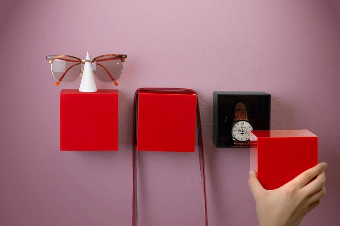 Полка-вешалка Pixel прозрачно-белая? Qualy