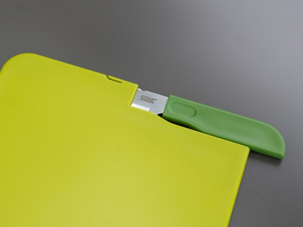 Доска разделочная с ножом Slice&Store™ зеленая, Joseph Joseph