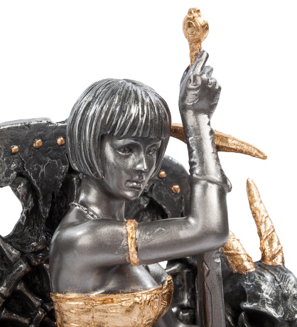 WS-492 Статуэтка "Амазонка"