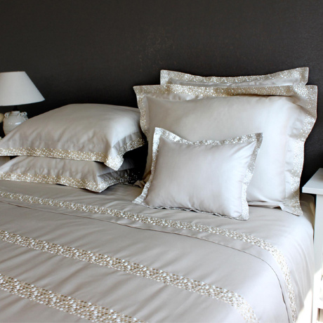 Комплект постельного белья "CHIC", сатин, 150х210+220x240+50х70 см. песочный, BOVI