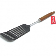 Лопатка с прорезями Atlantis, дерево