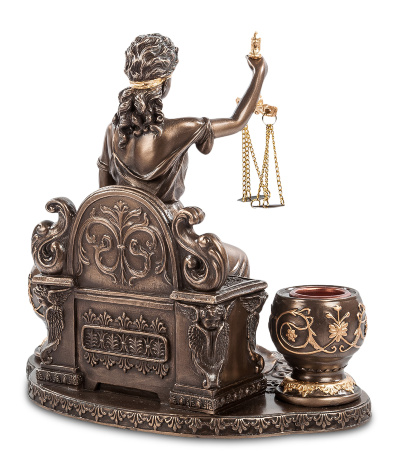 WS- 14/ 2 Статуэтка-подсвечник "Фемида"