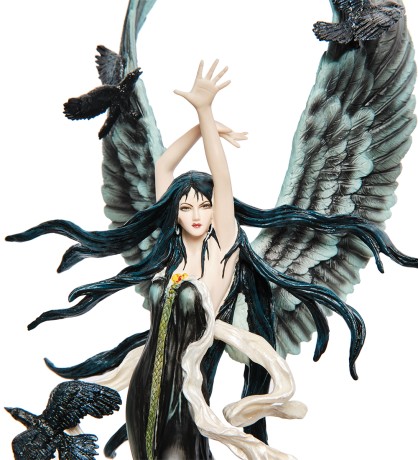 WS-1190 Статуэтка "Фея воронов" (Нене Томас)