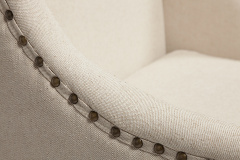 Кресло белое мягкое с ушами Nailhead Fabric Armchair