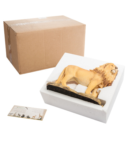 WS-700 Статуэтка "Благородный Лев"