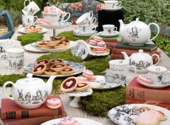 Чашка, 300 мл. с ситечком Алиса в Стране чудес V&A Kitchen Craft