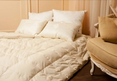 Подушка упругая пуховая "Медовый поцелуй", 50х68, из жаккардового сатина, Natures