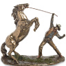 WS-882 Статуэтка "Ковбой, укрощающий лошадь"