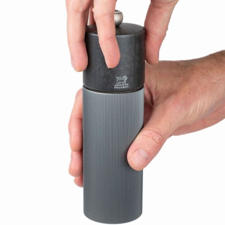 Мельница для соли. 18 см. цвет: темное дерево, Line Peugeot