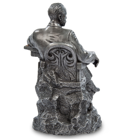 WS- 69 Статуэтка "Петр Чайковский"