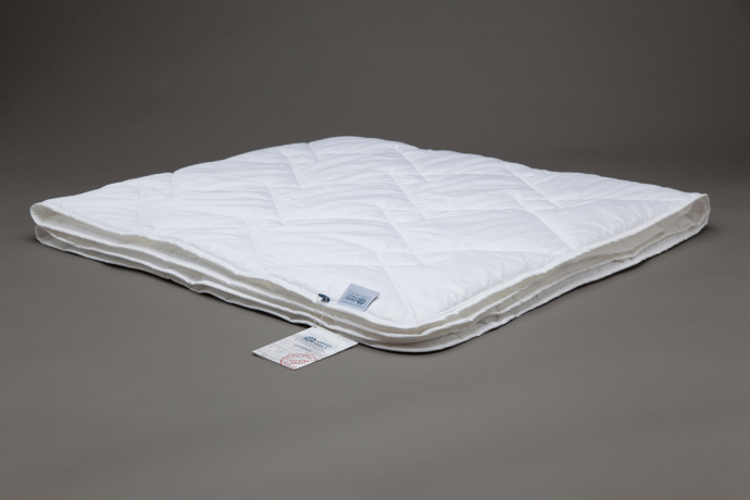 Одеяло BAMBOO FAMILIE BIO легкое 155х200