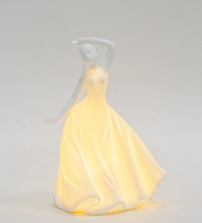 JP-186/37 Статуэтка с подсветкой "Леди" (Pavone)