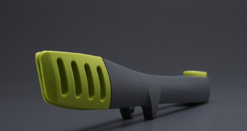 Щипцы кухонные Elevate™ большие серые/зеленые