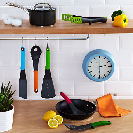 Щипцы кухонные Elevate™ большие серые/зеленые