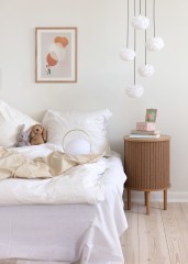 Приставная тумба Audacious Side table, oak, Sugar Brown, Ø38х59,3 см. Umage