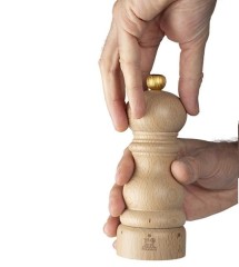 Мельница для перца, 15 см. Paris, цвет: светлое дерево, Peugeot