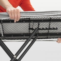 Гладильная доска 124х38 см (B), Титановые круги, черный Brabantia