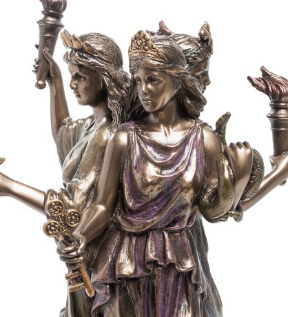 WS-580 Статуэтка "Геката - богиня волшебства и всего таинственного"