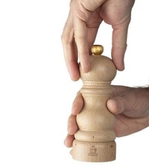 Мельница для соли, 15 см. Paris, цвет: светлое дерево Peugeot