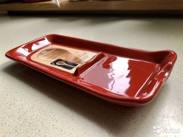 Набор Солонка, бутылка д/масла и уксуса + подставка в подарок, цвет: гранат Emile Henry