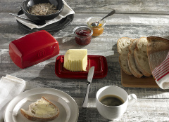 Масленка Emile Henry, гранат, Emile Henry